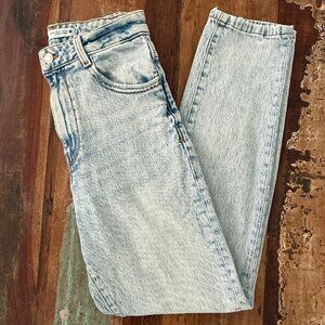 Zara High Rise Mom‎ Jeans Size 2
